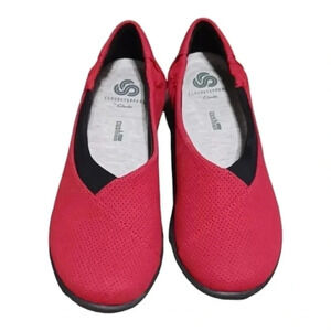 Cloudsteppers by clarks silian jetay red/blk size 5M